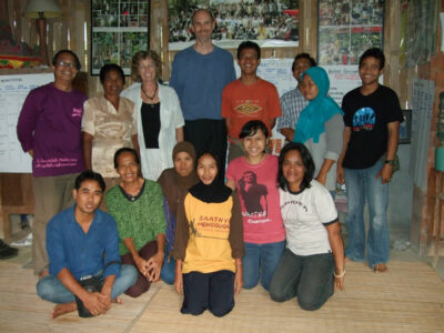 PEKKA Workshop: The Women Headed Household Empowerment Program visits Threads of Life