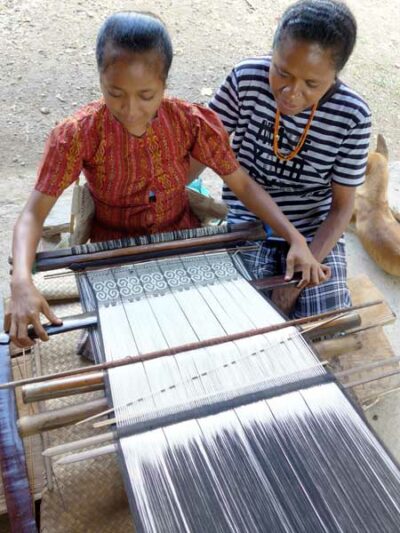 Twelve Years in Timor Part 3 – Reflections Is there another Generation of Weavers?