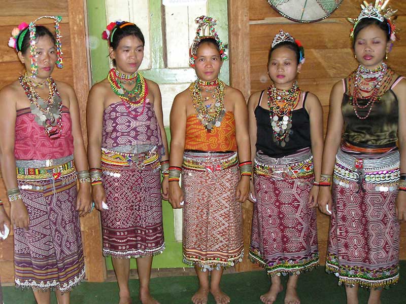 Kalimantan – Threads of Life