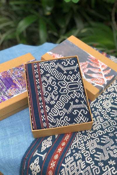 Teara Haringgi with Curated Gift Box