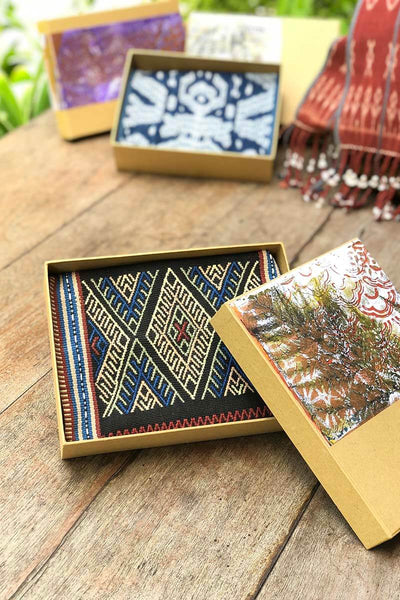 Interconnectedness with Curated Gift Boxes